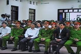 សវនាការកាត់ទោសអ្នក “បំផ្លាញទ្រពសម្បត្តិ ខ្វះការទទួលខុសត្រូវបណ្ដាលផលវិបាកដ៏ធ្ងន់ធ្ងរ” នៅ Tien Lang